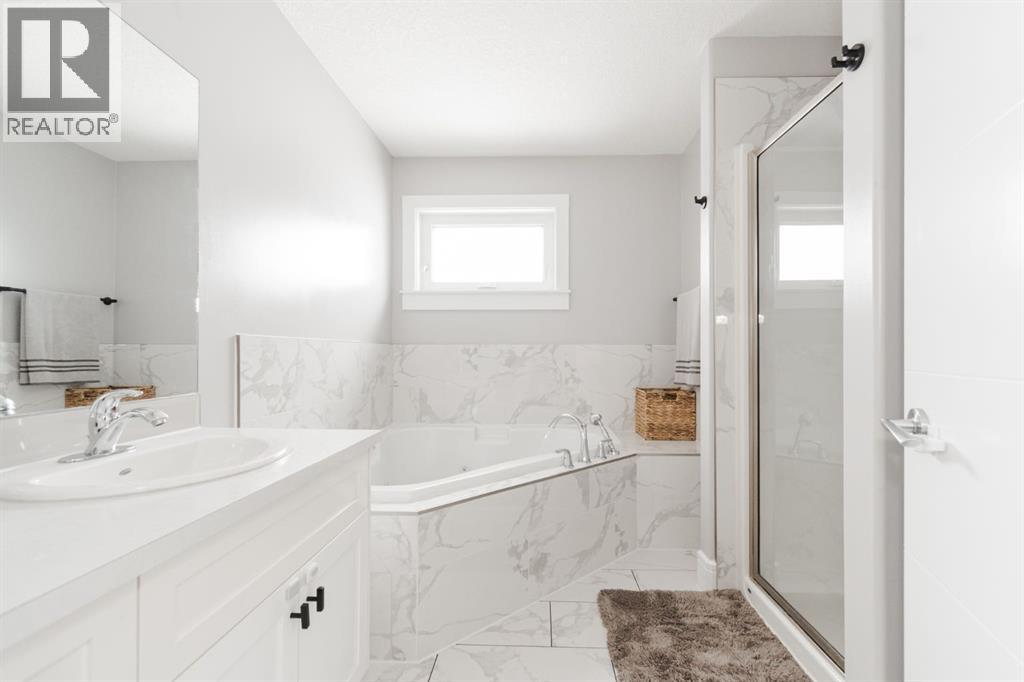 153 Beaconwood Place, Fort McMurray