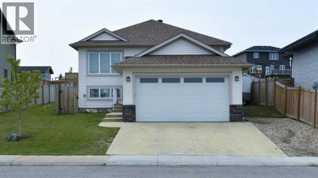 153 Beaconwood Place, Fort McMurray