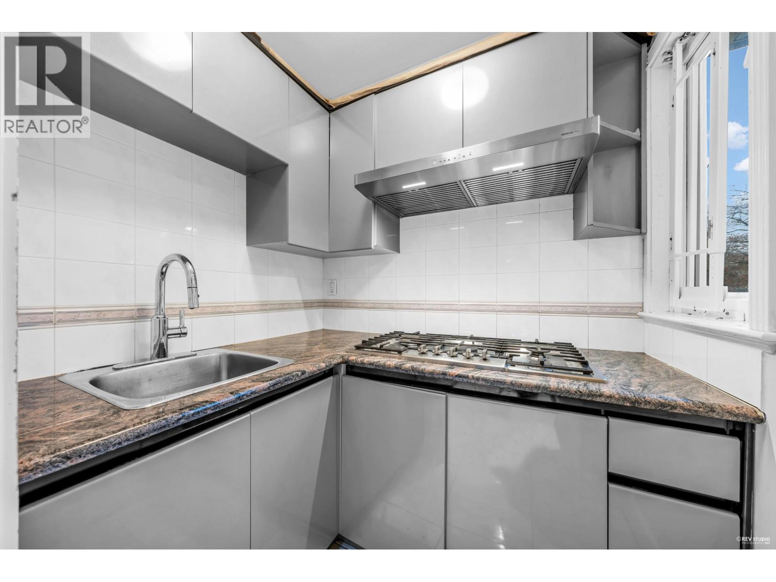 389 TALISMAN AVENUE, Vancouver