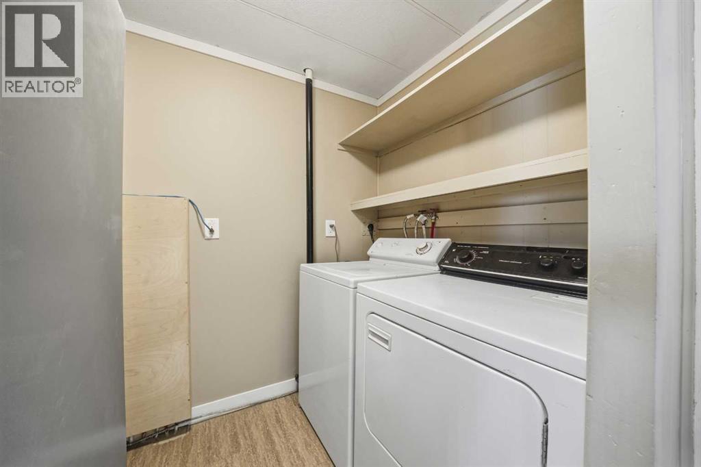 18 Parkland Acres, Lacombe