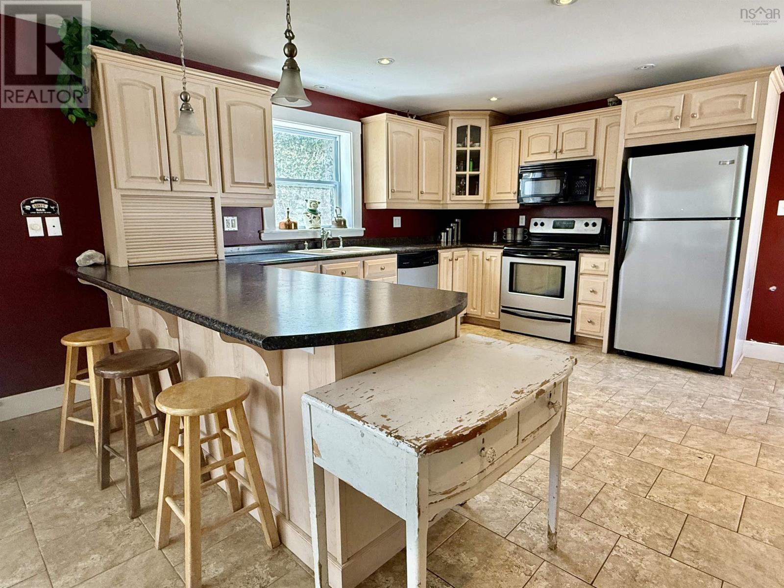 Property 23 of 34 of 1517 Blanche Road