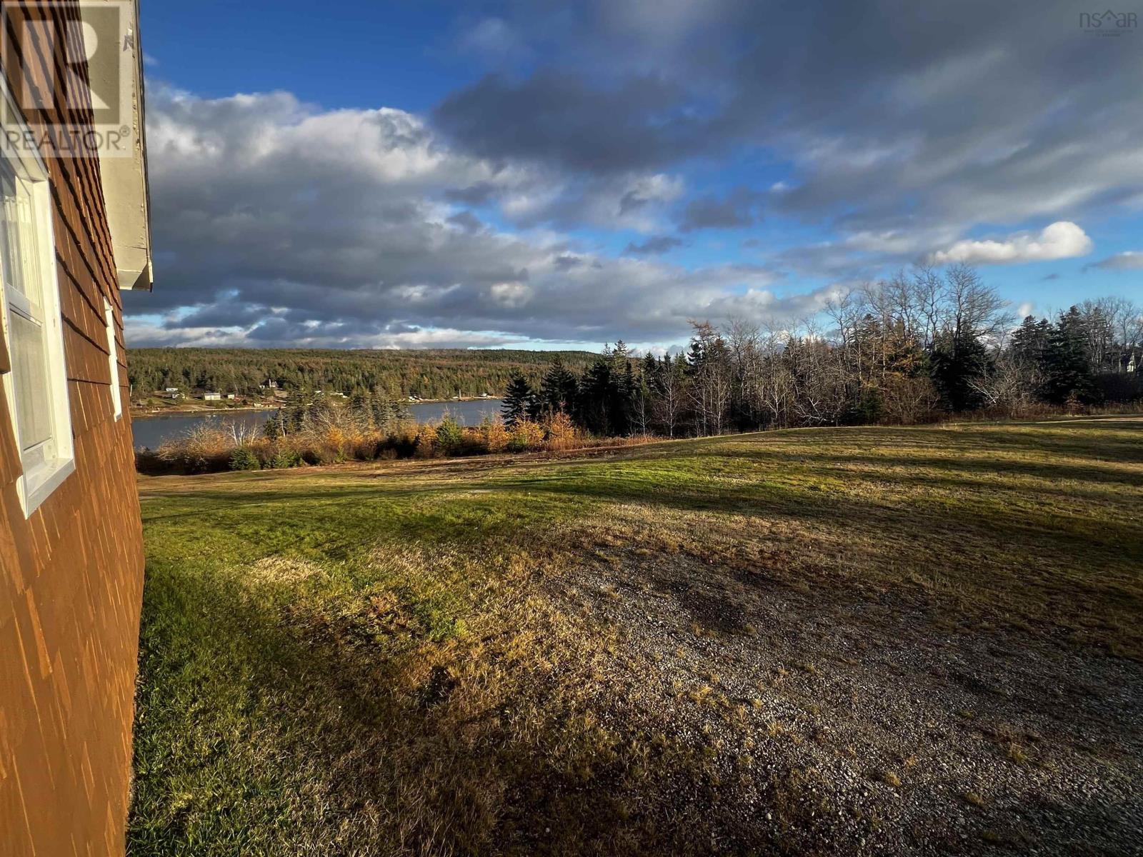 Property 35 of 37 of 13611 316 Highway