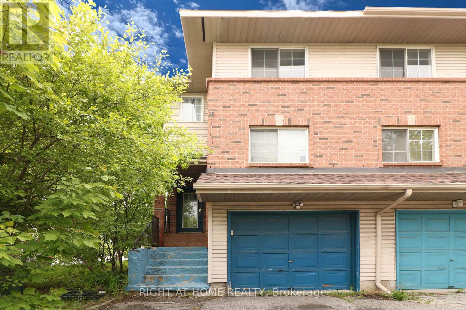 1901 HAMPSTEAD PLACE - Photo 2 of 21, Ottawa, Ontario