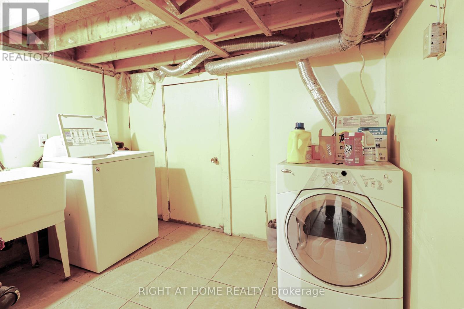 50 FIRESIDE CRESCENT - 26