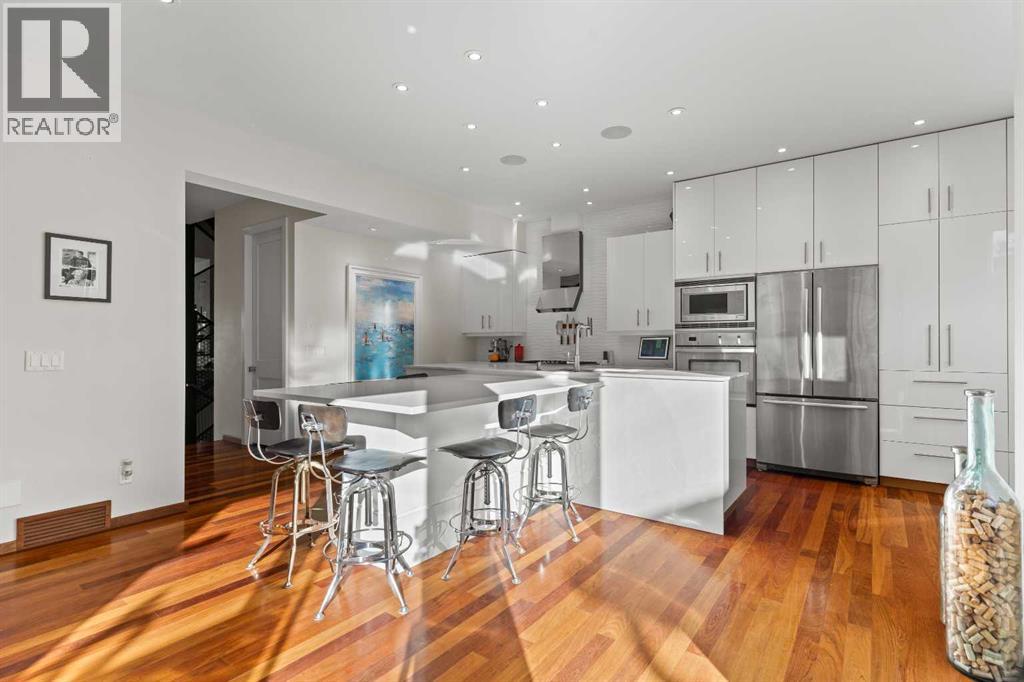 Single Family House for Sale in  Elbow Drive SW Elboya Calgary 