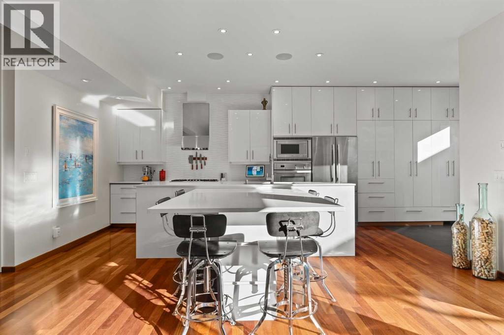 Single Family House for Sale in  Elbow Drive SW Elboya Calgary 