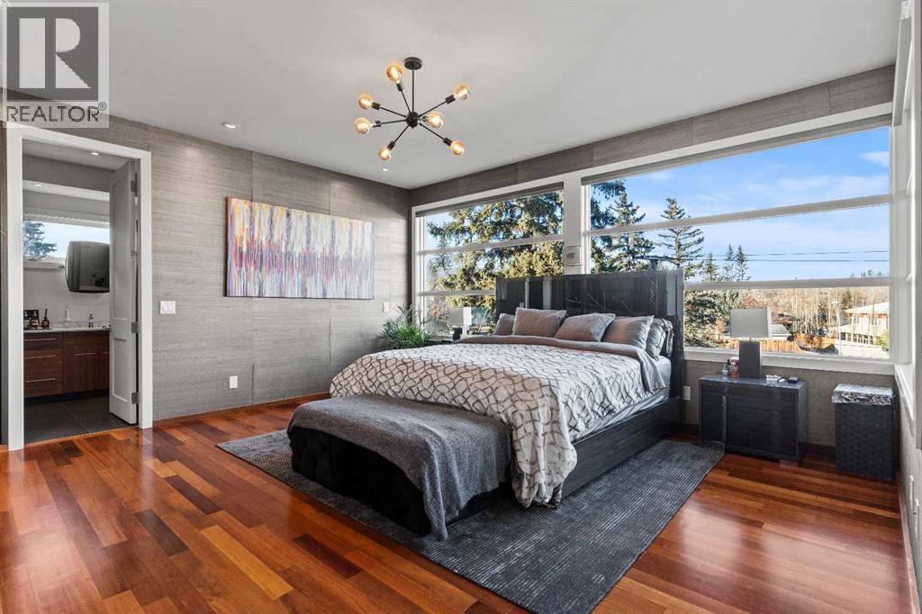 Single Family House for Sale in  Elbow Drive SW Elboya Calgary 