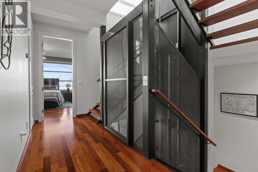 Single Family House for Sale in  Elbow Drive SW Elboya Calgary 