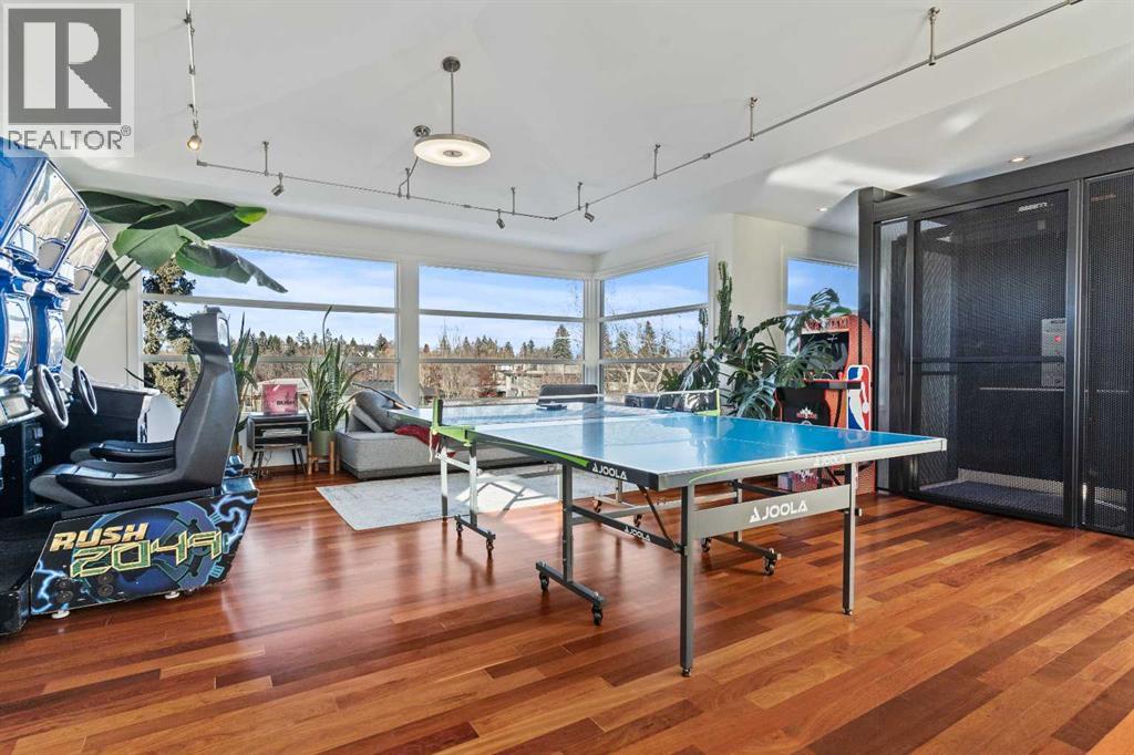 Single Family House for Sale in  Elbow Drive SW Elboya Calgary 