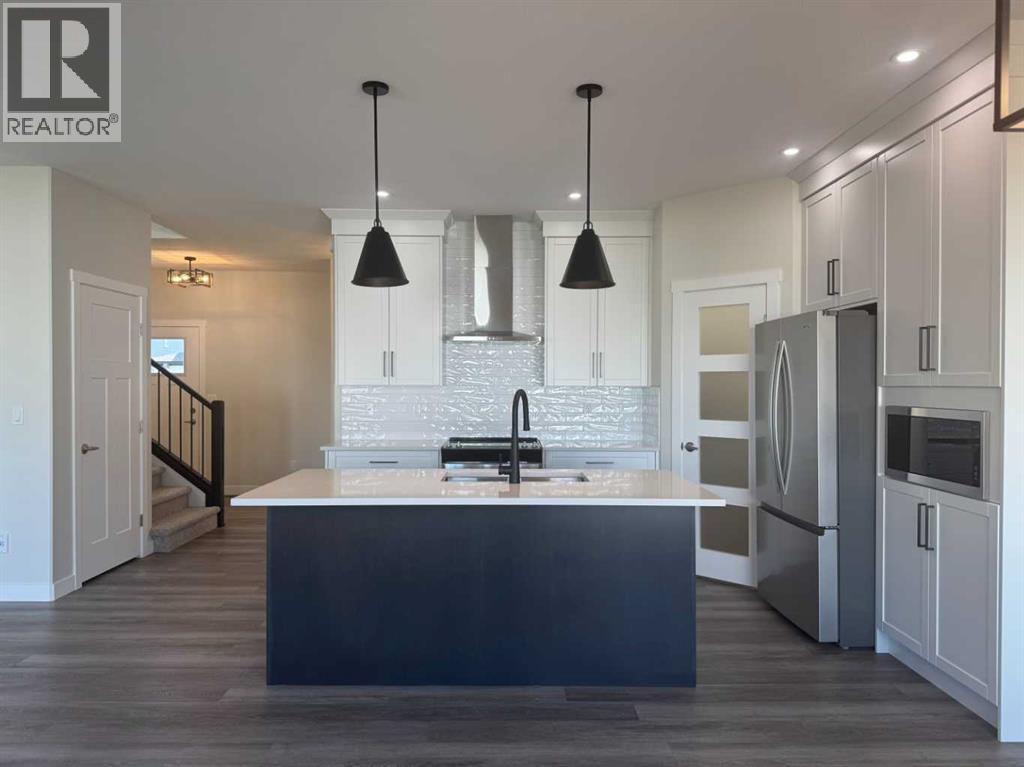 Single Family House for Sale in  Emmett Crescent Evergreen Red Deer 