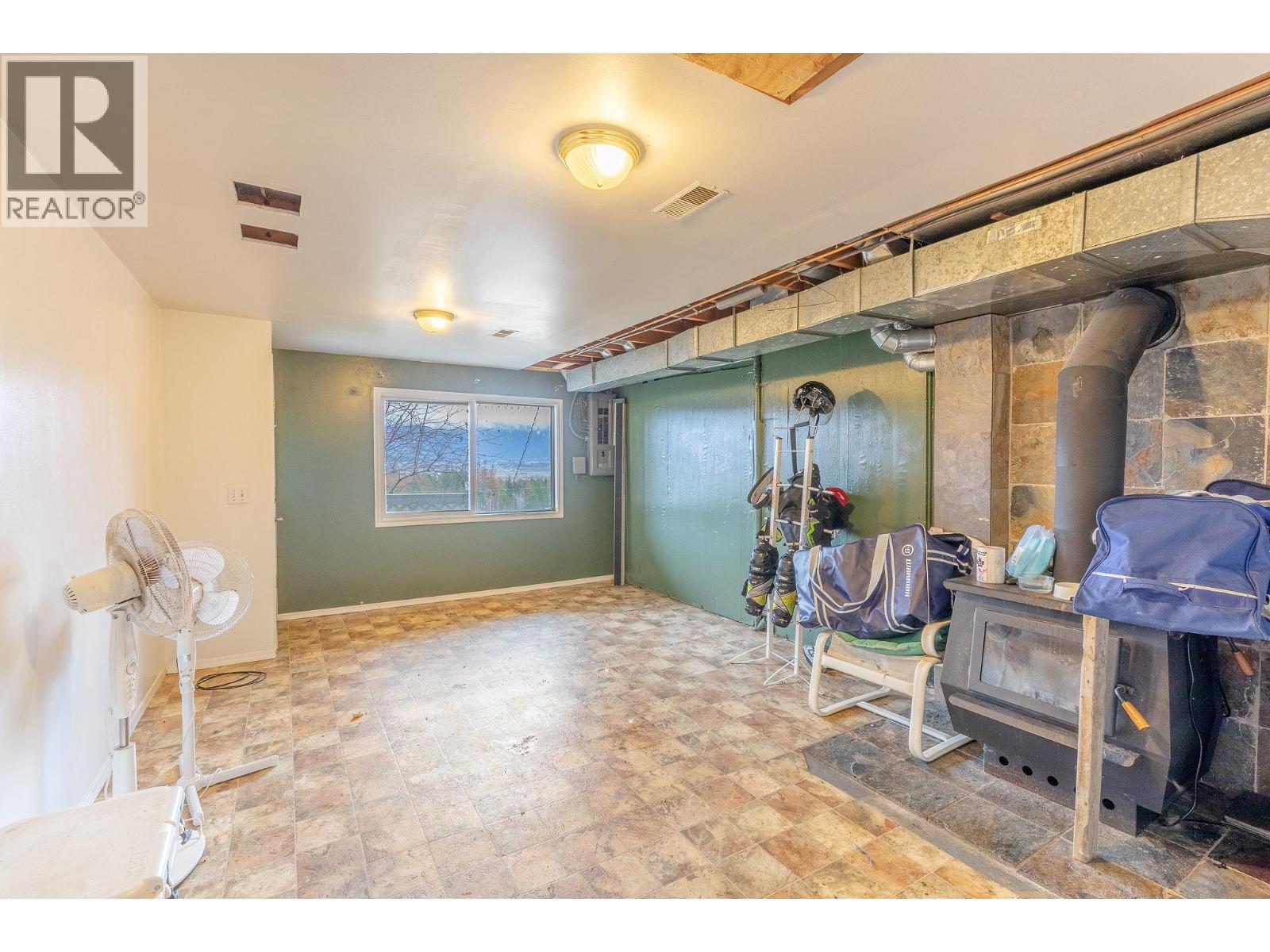 1621 EVANS Road, Creston