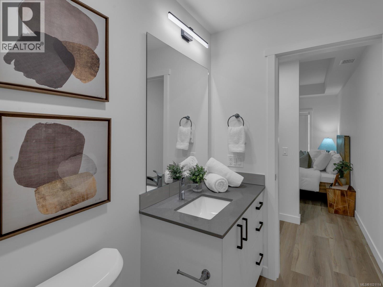 411 2390 City Gate Boulevard, Langford