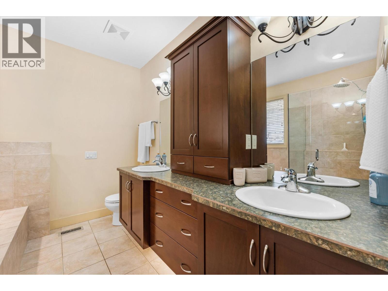  1430 Menu Road, West Kelowna