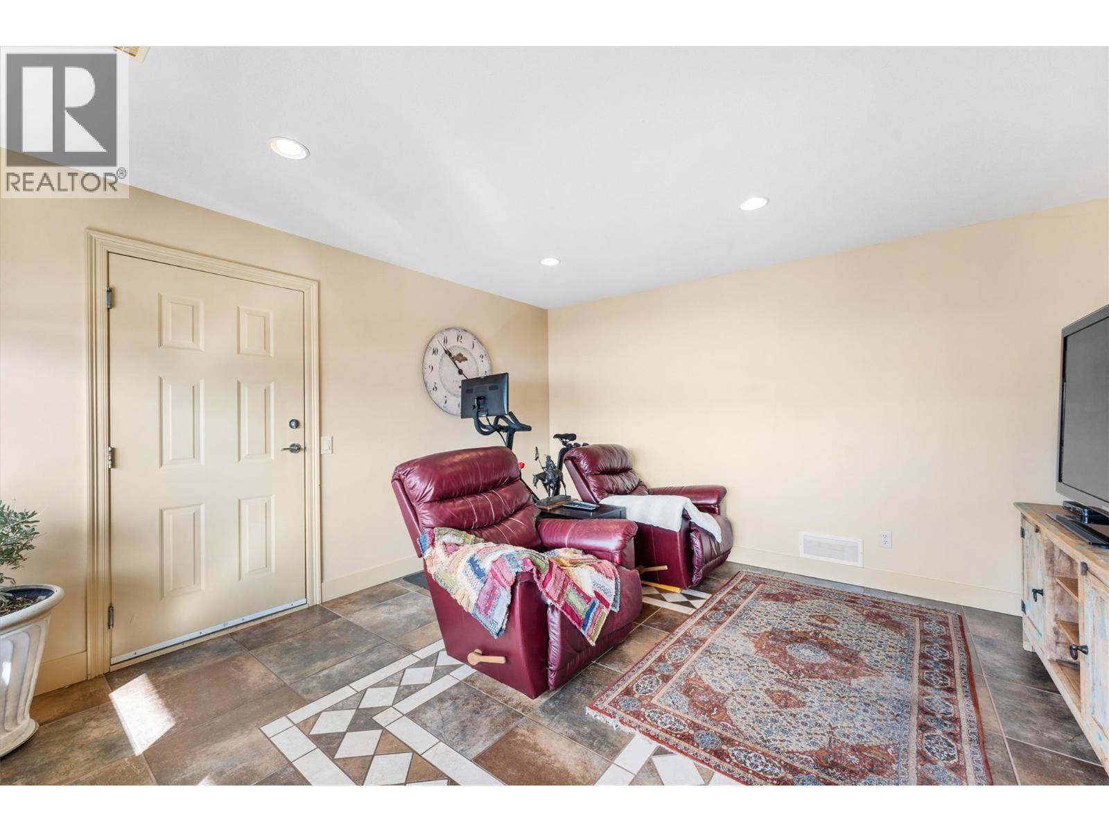  1430 Menu Road, West Kelowna