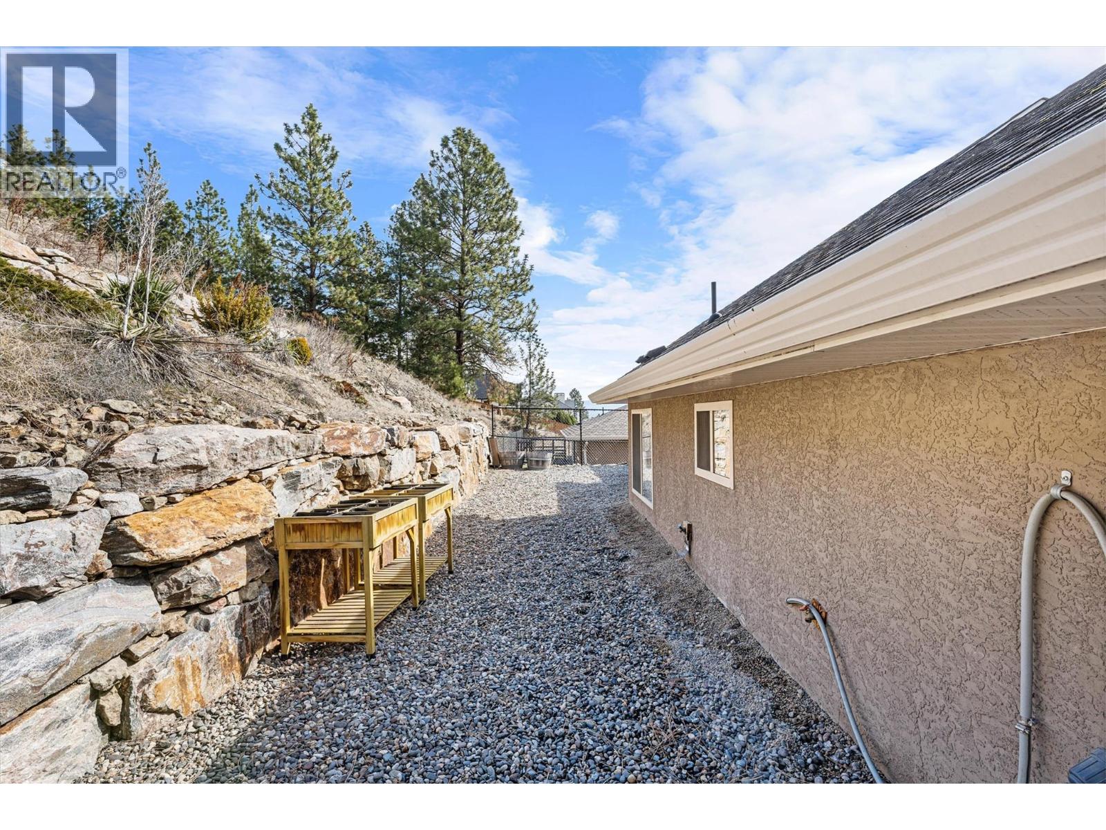  1430 Menu Road, West Kelowna