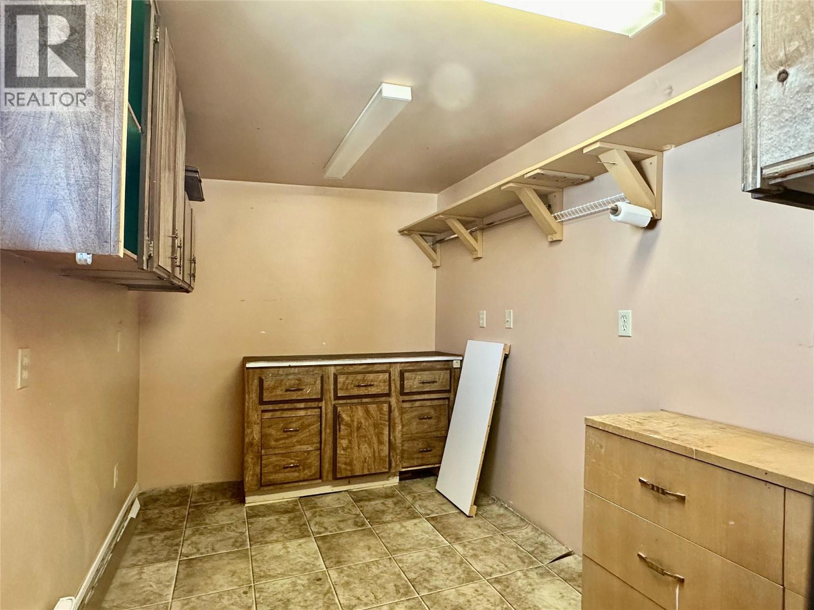 6778 Tucelnuit Drive Unit# 26, Oliver