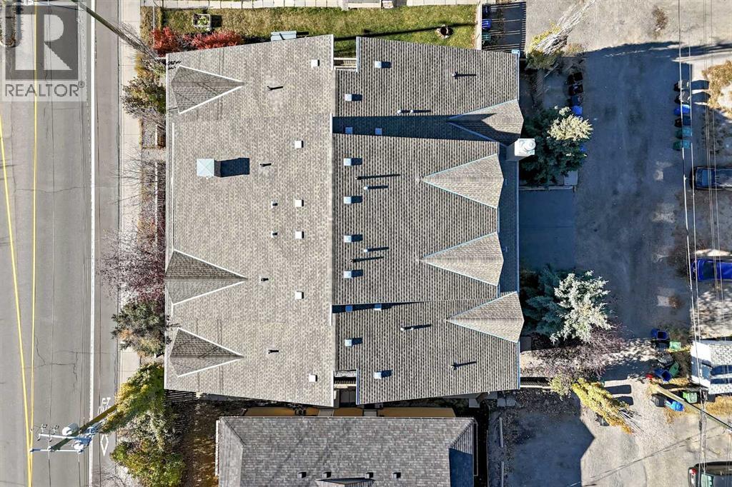 Multi-family House for Sale in  bowness Road NW Bowness Calgary 