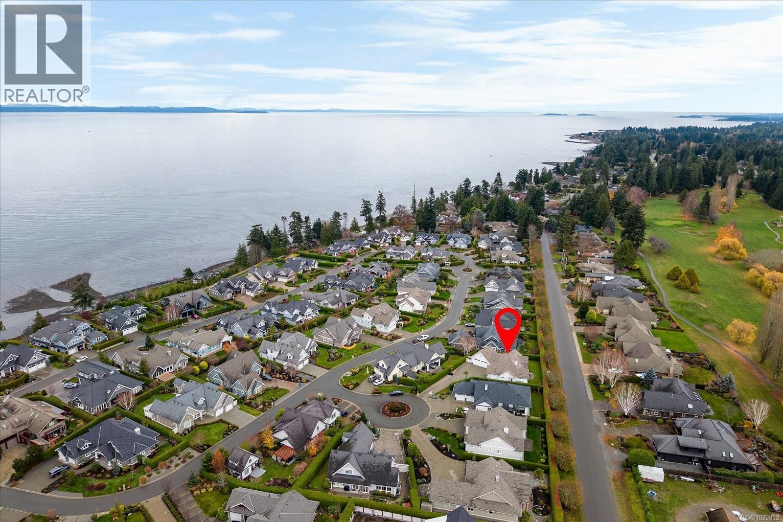 834 Bluffs Dr, Qualicum Beach
