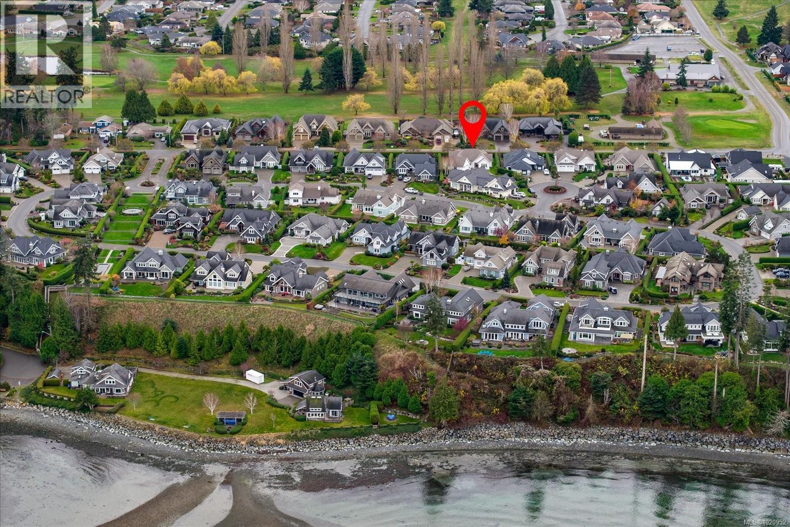 834 Bluffs Dr, Qualicum Beach