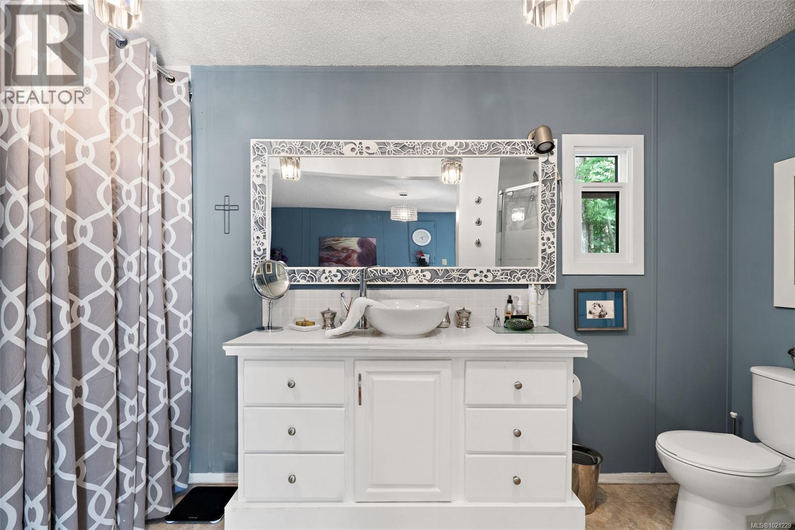 72 10980 Westdowne Rd, Ladysmith