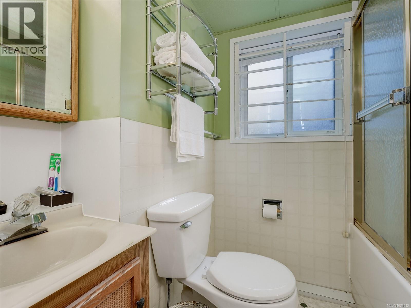  4231 Interurban Road, Saanich