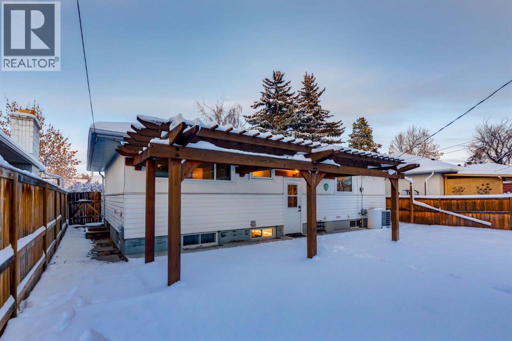 Single Family House Bungalow for Sale in   Avenue SW Glendale Calgary 