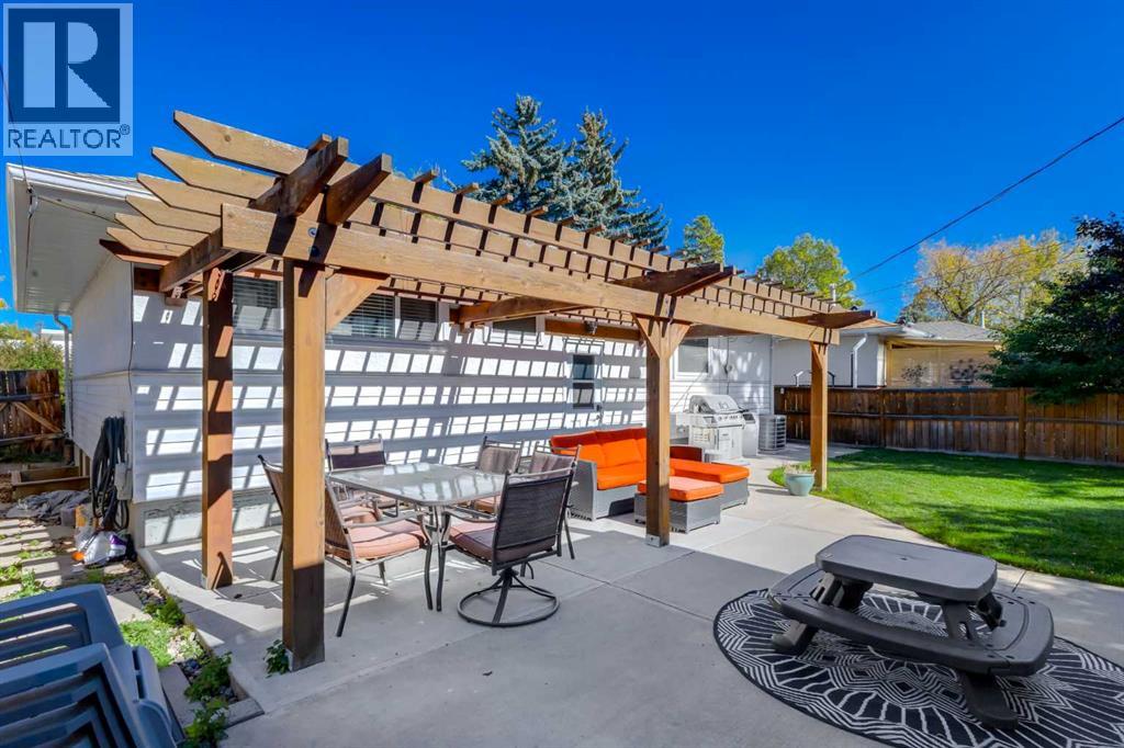 Single Family House Bungalow for Sale in   Avenue SW Glendale Calgary 