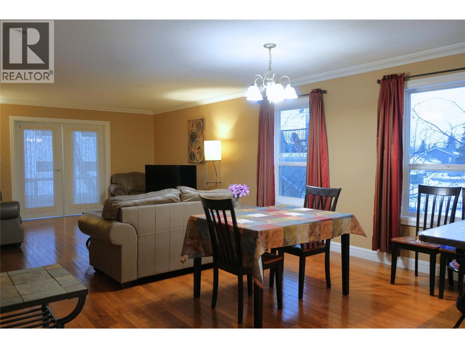 219 100 Avenue, Dawson Creek