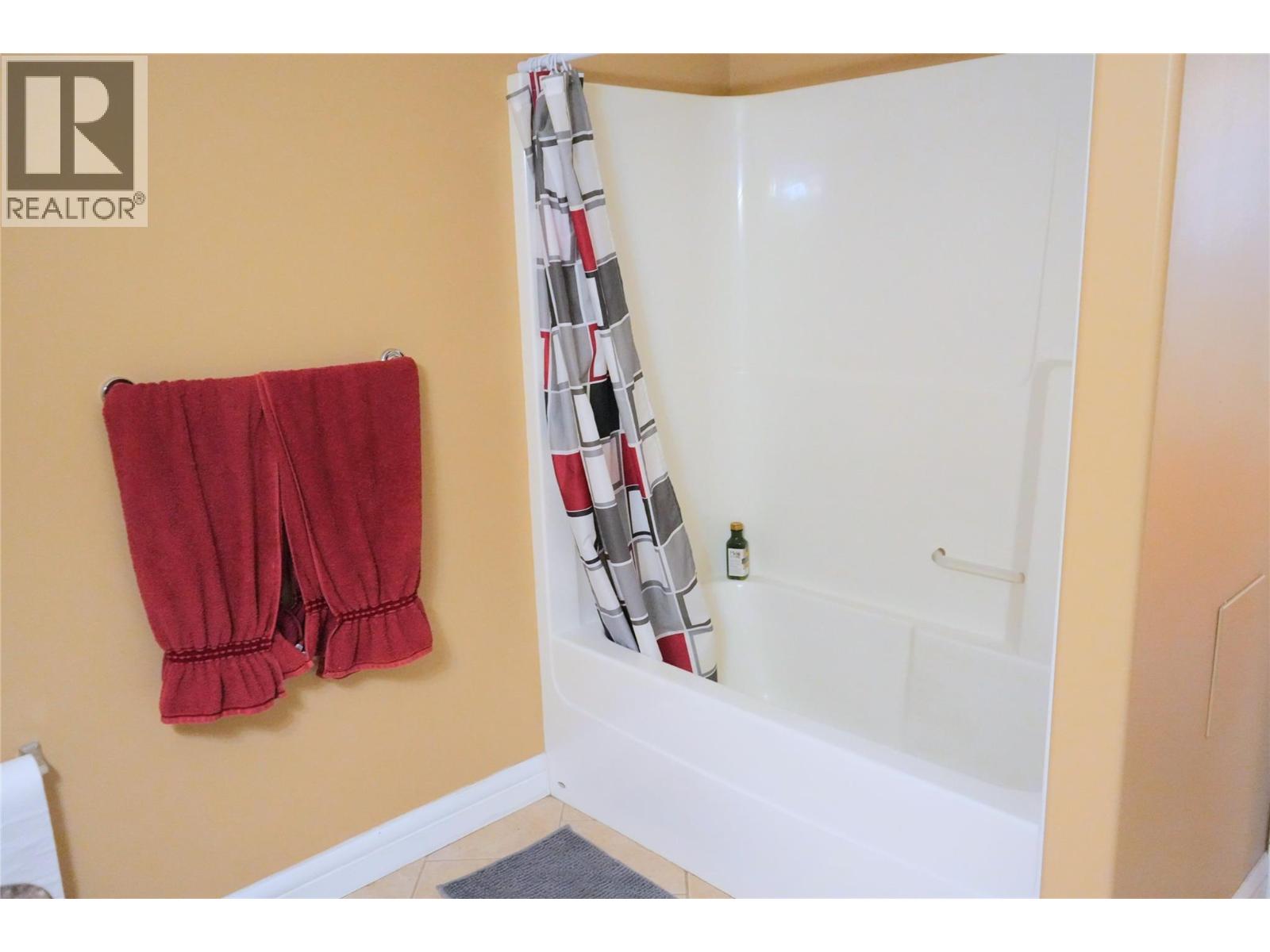 219 100 Avenue, Dawson Creek