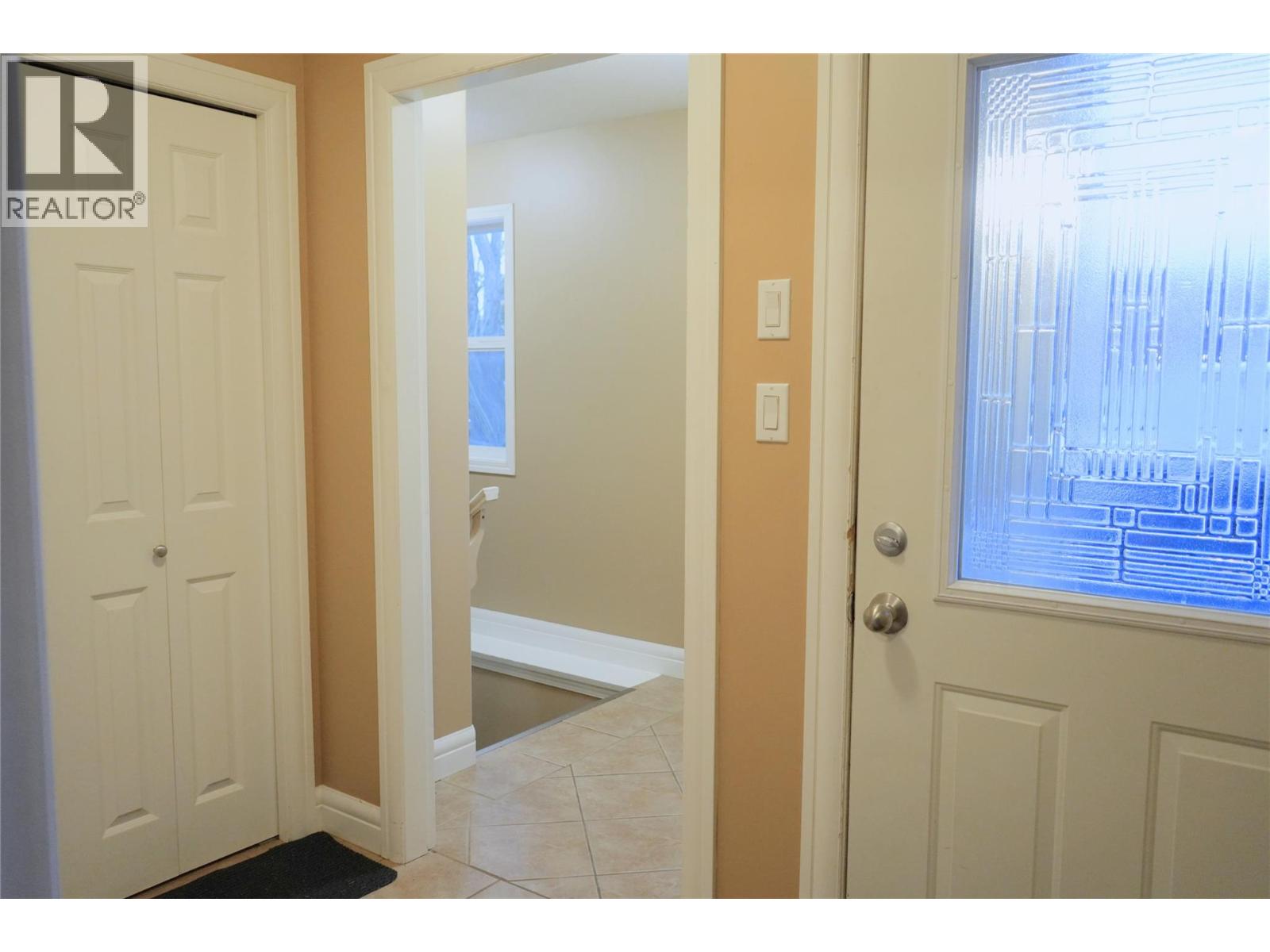 219 100 Avenue, Dawson Creek