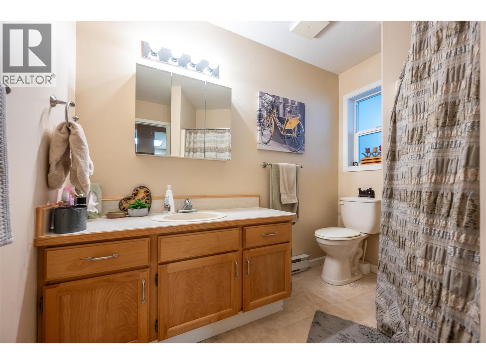 10505 Quinpool Road Unit# 9, Summerland