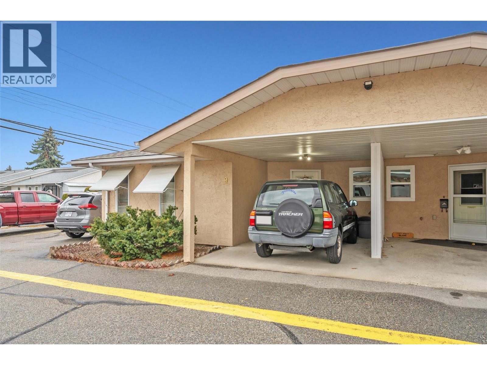 #9-10505 Quinpool Road, Summerland