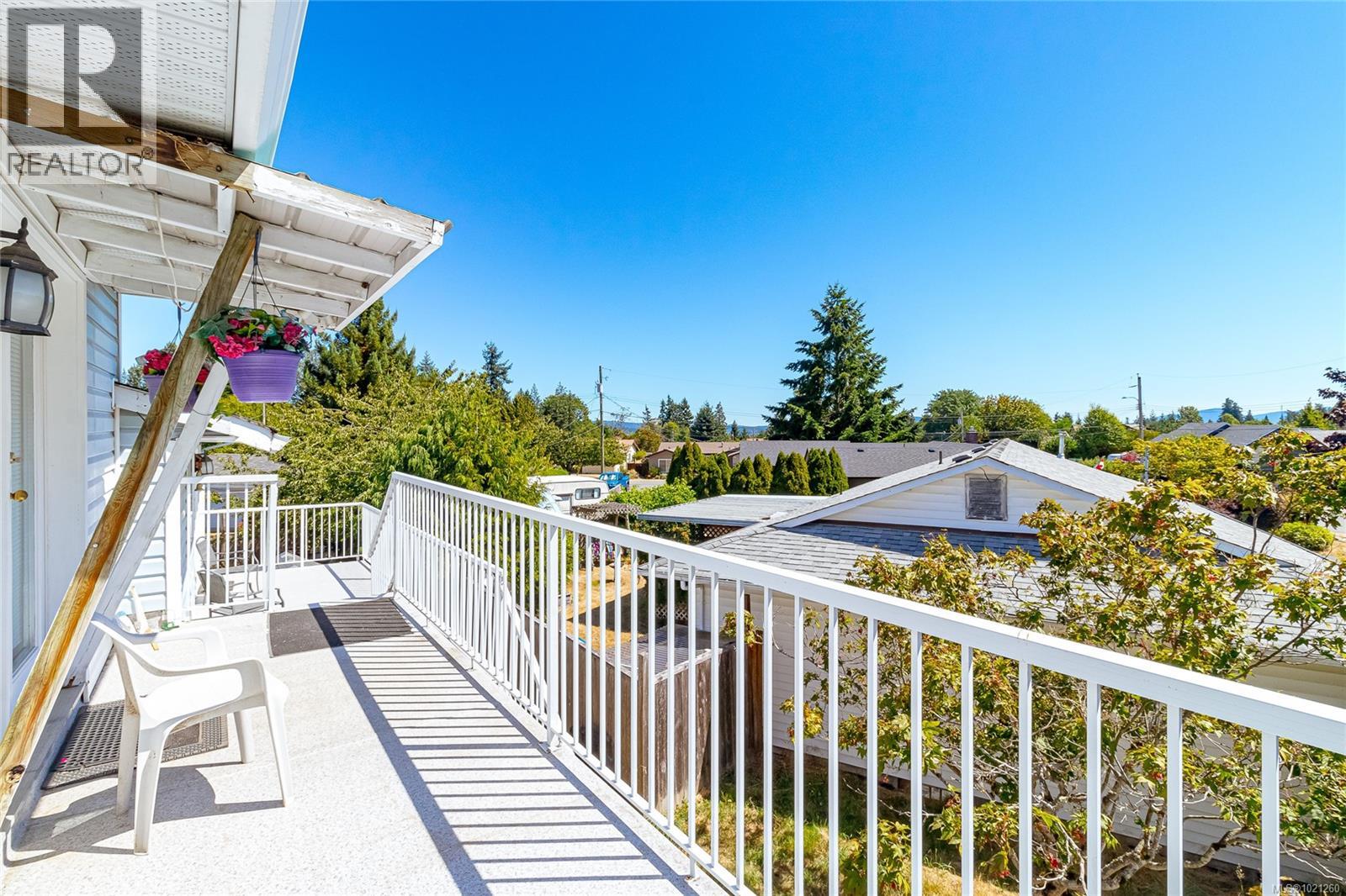 9975 Victoria Rd, Chemainus