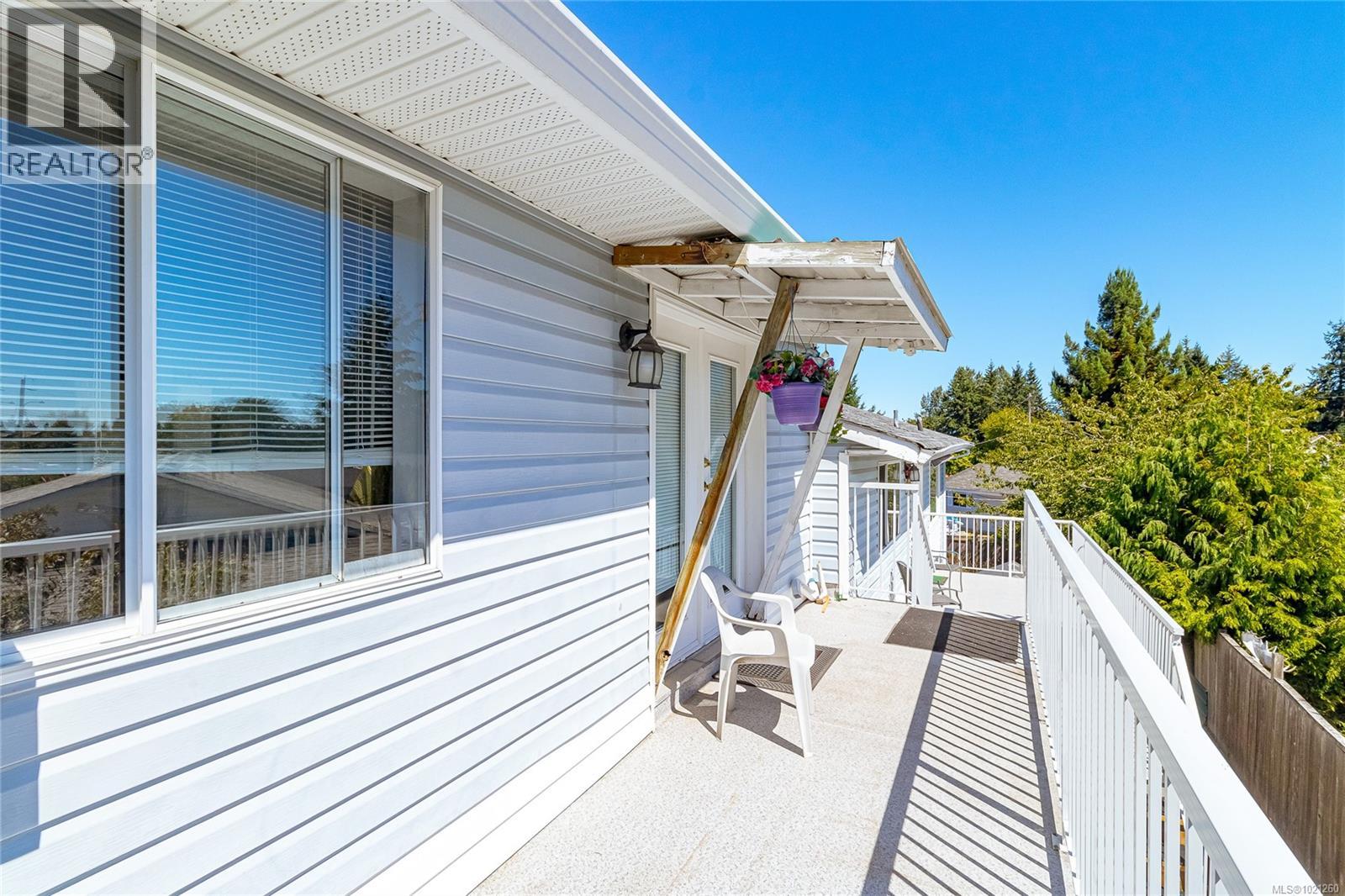 9975 Victoria Rd, Chemainus
