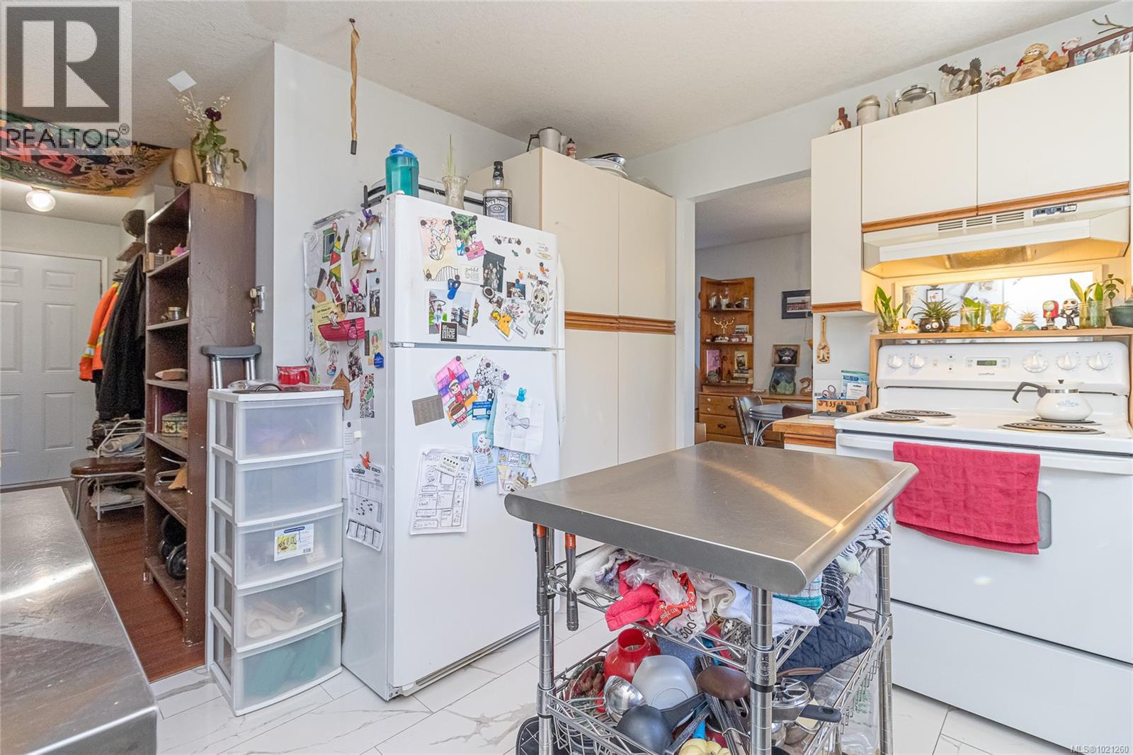 9975 Victoria Rd, Chemainus