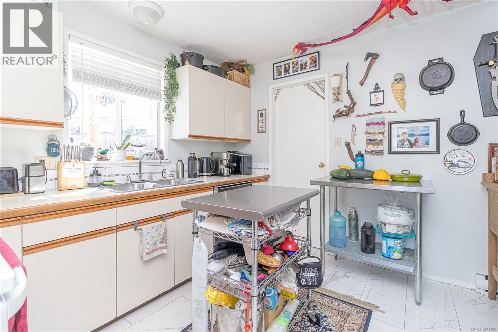 9975 Victoria Rd, Chemainus