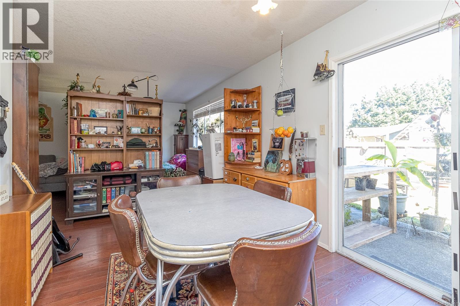 9975 Victoria Rd, Chemainus