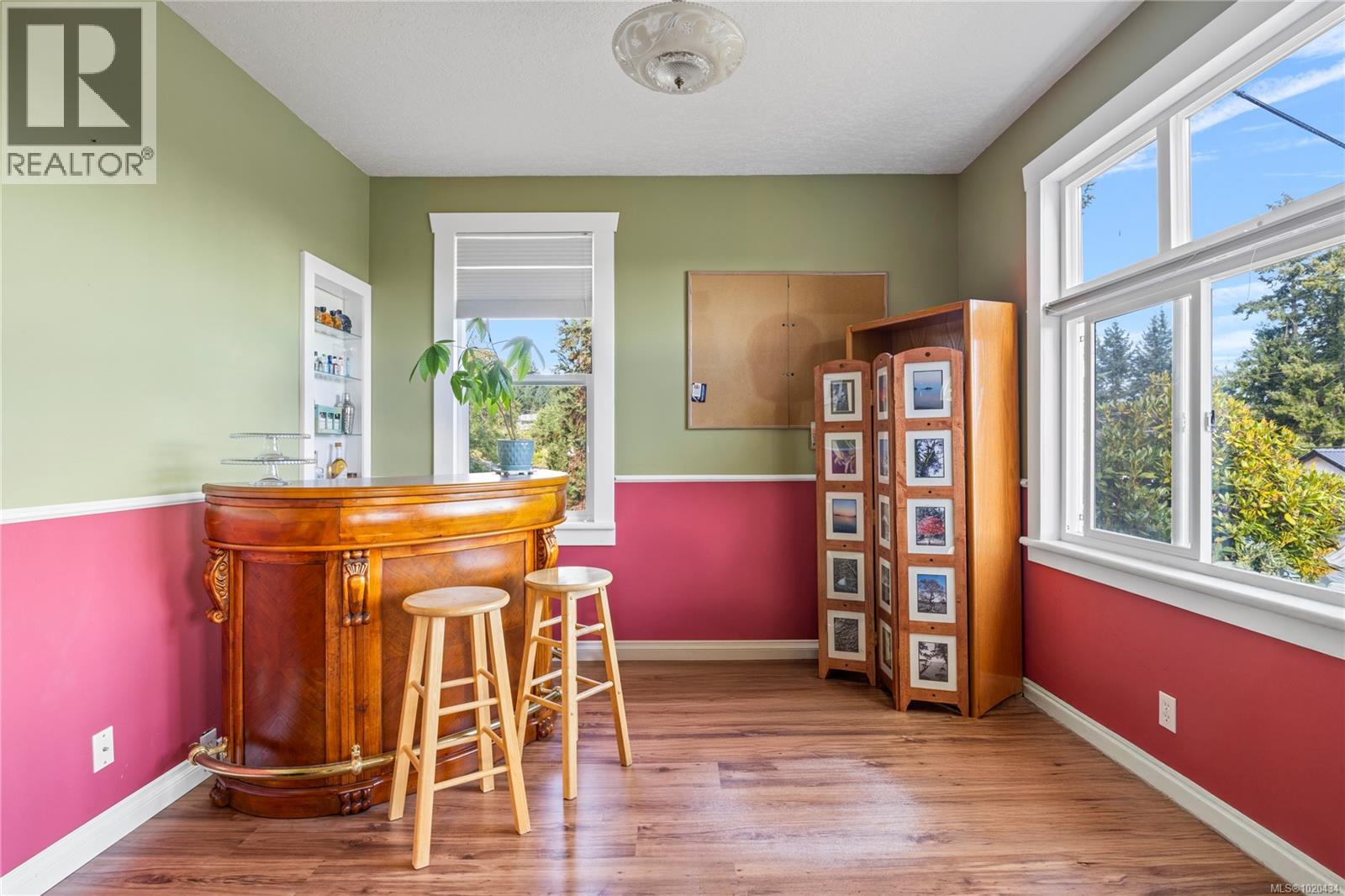 2687 Jingle Pot Rd, Nanaimo