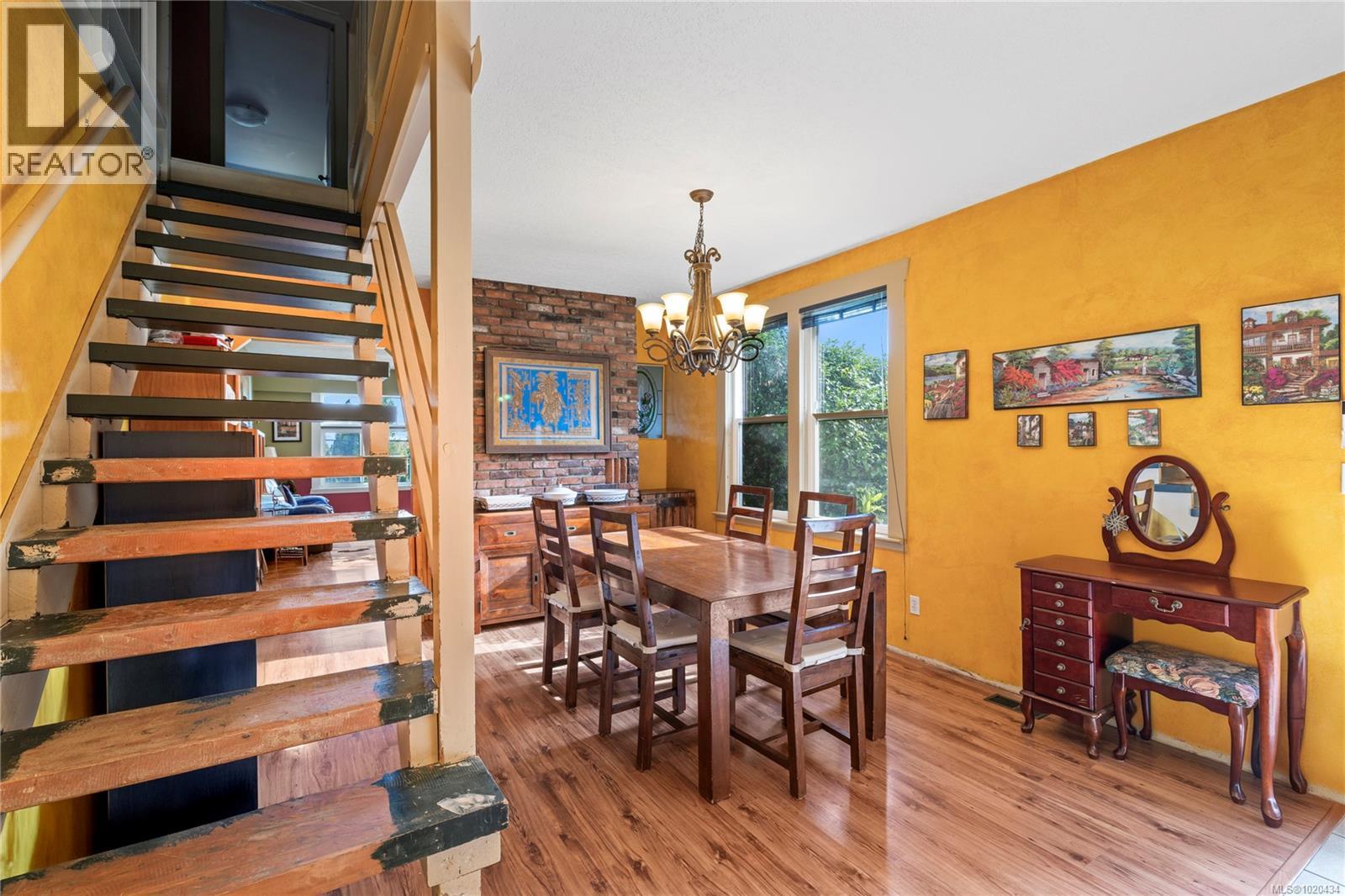 2687 Jingle Pot Rd, Nanaimo