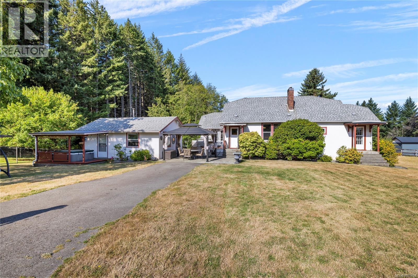 2687 Jingle Pot Rd, Nanaimo