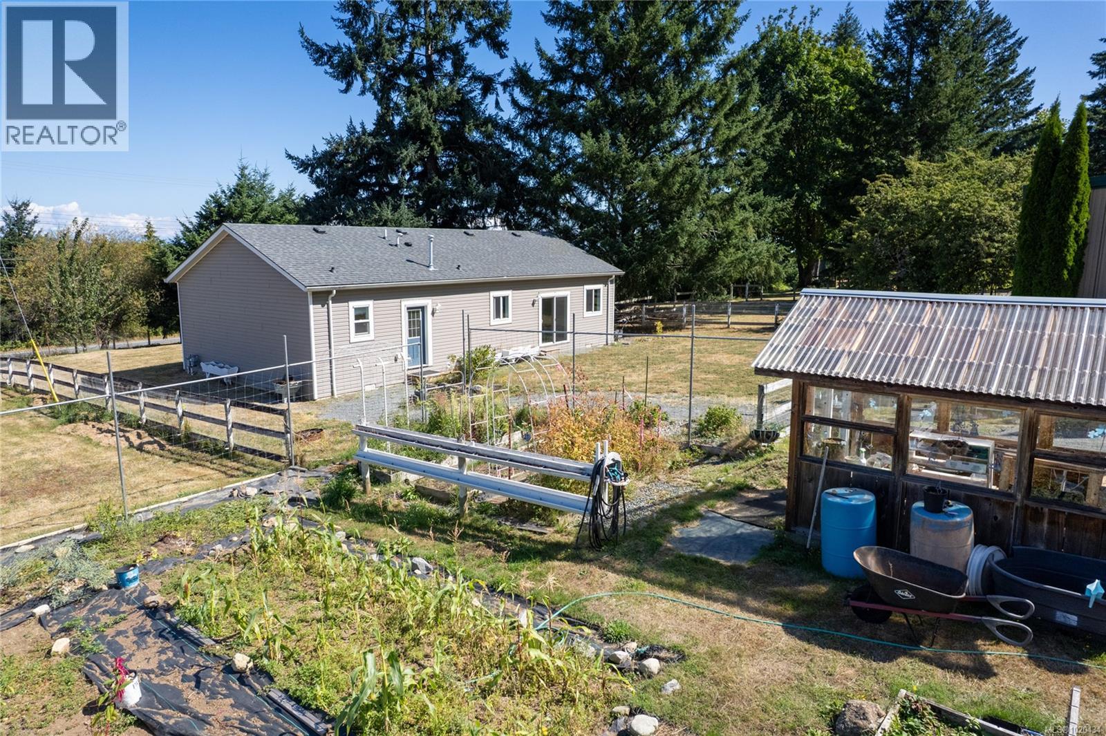 2687 Jingle Pot Rd, Nanaimo