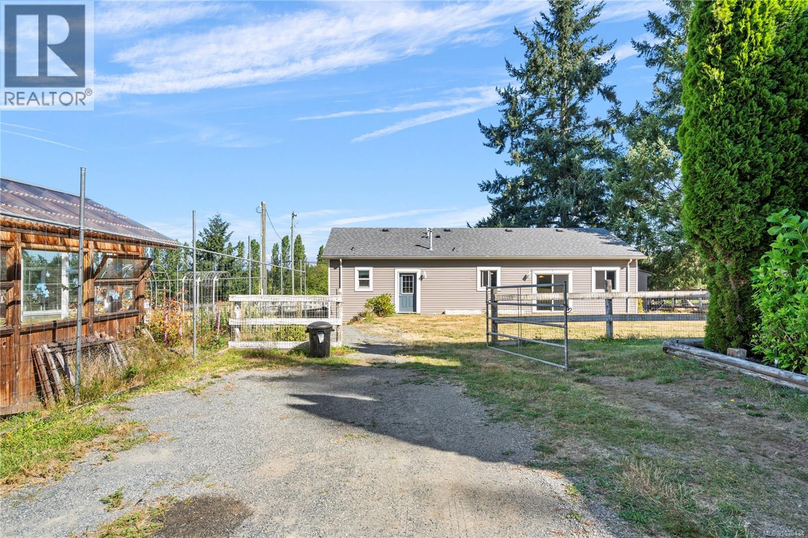 2687 Jingle Pot Rd, Nanaimo