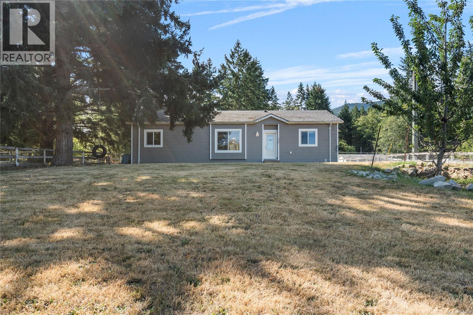 2687 Jingle Pot Rd, Nanaimo