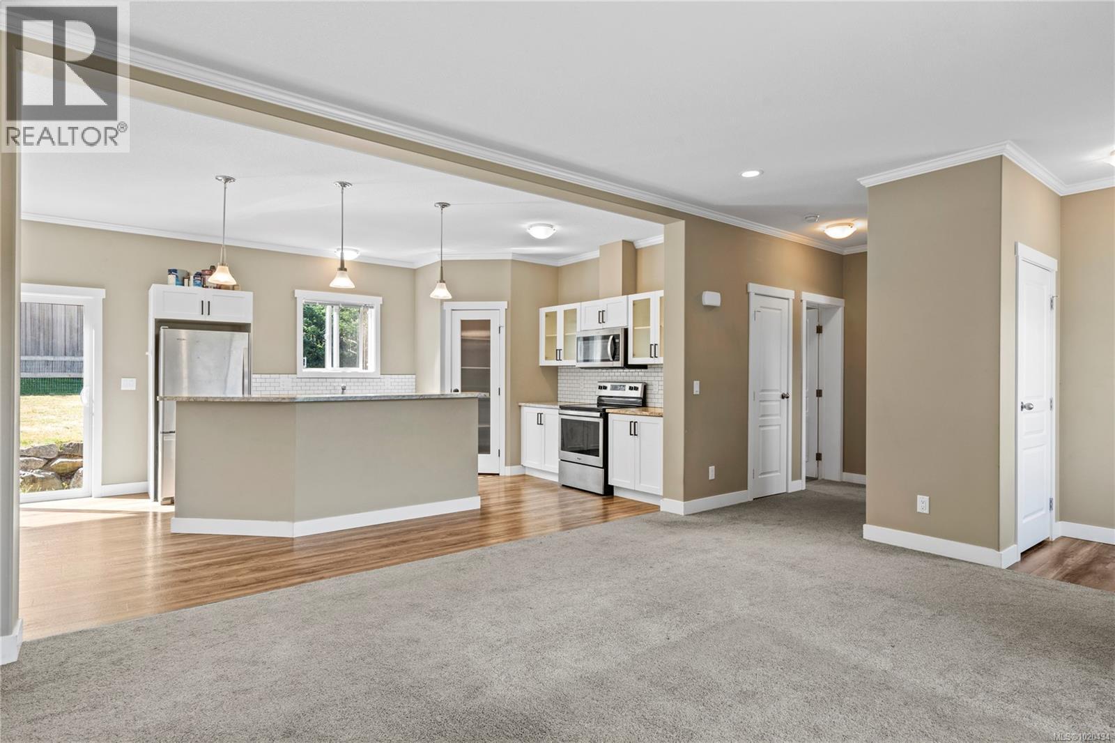 2687 Jingle Pot Rd, Nanaimo