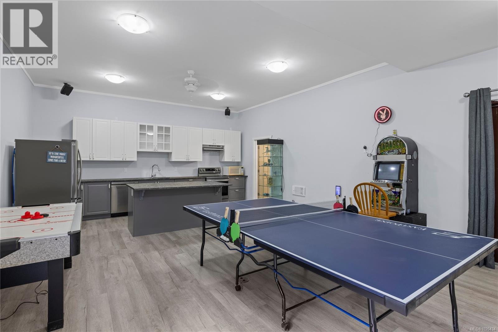 2687 Jingle Pot Rd, Nanaimo