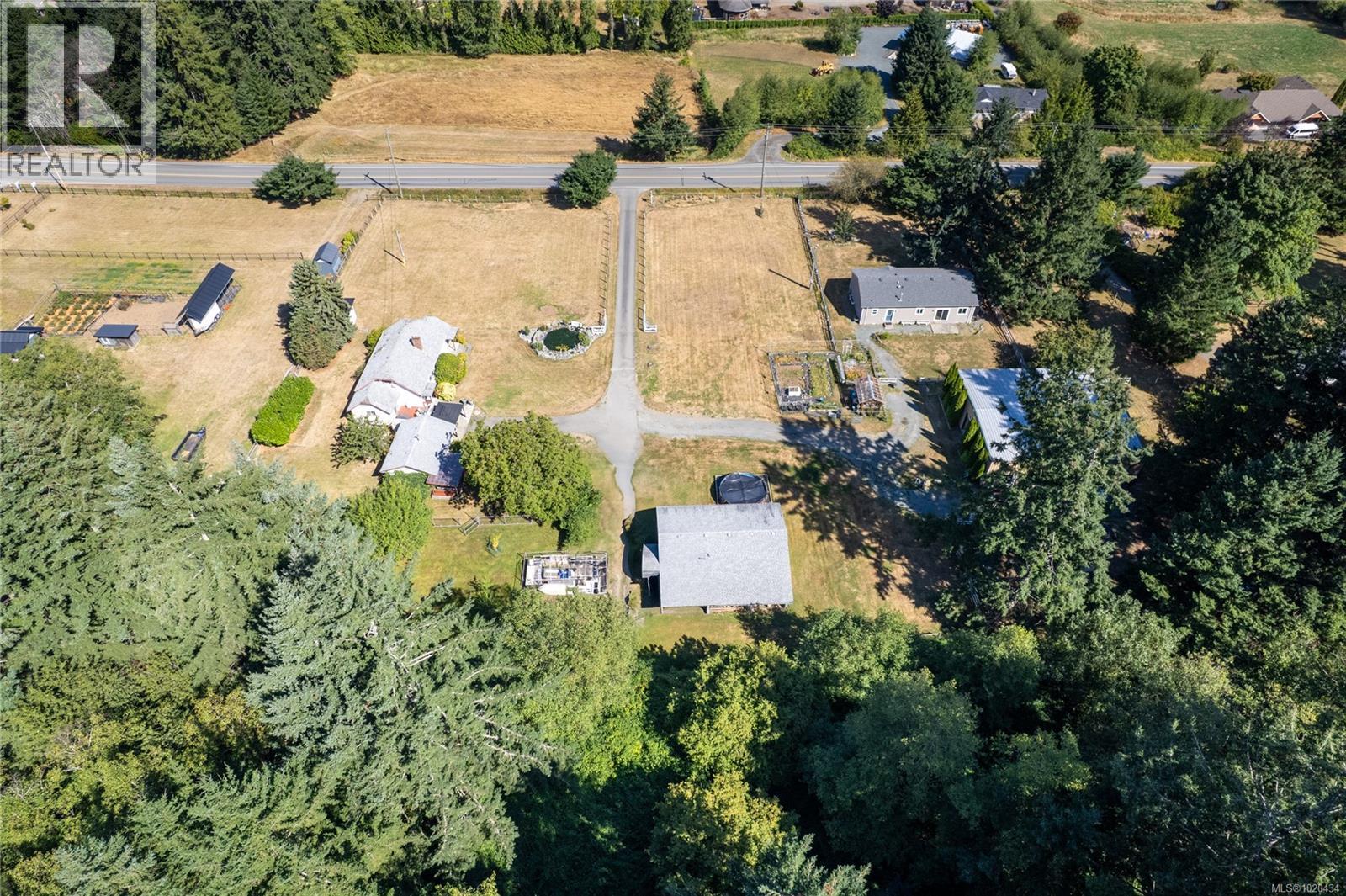 2687 Jingle Pot Rd, Nanaimo