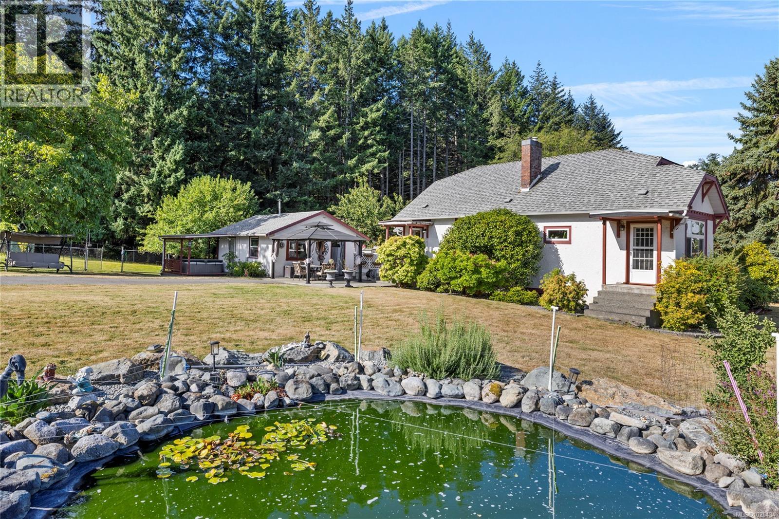 2687 Jingle Pot Rd, Nanaimo
