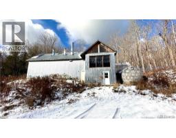 NA Woods Road, photo 5
