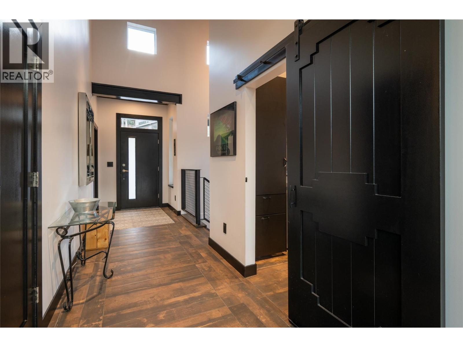 2418 FAIRWAYS Drive, Kamloops