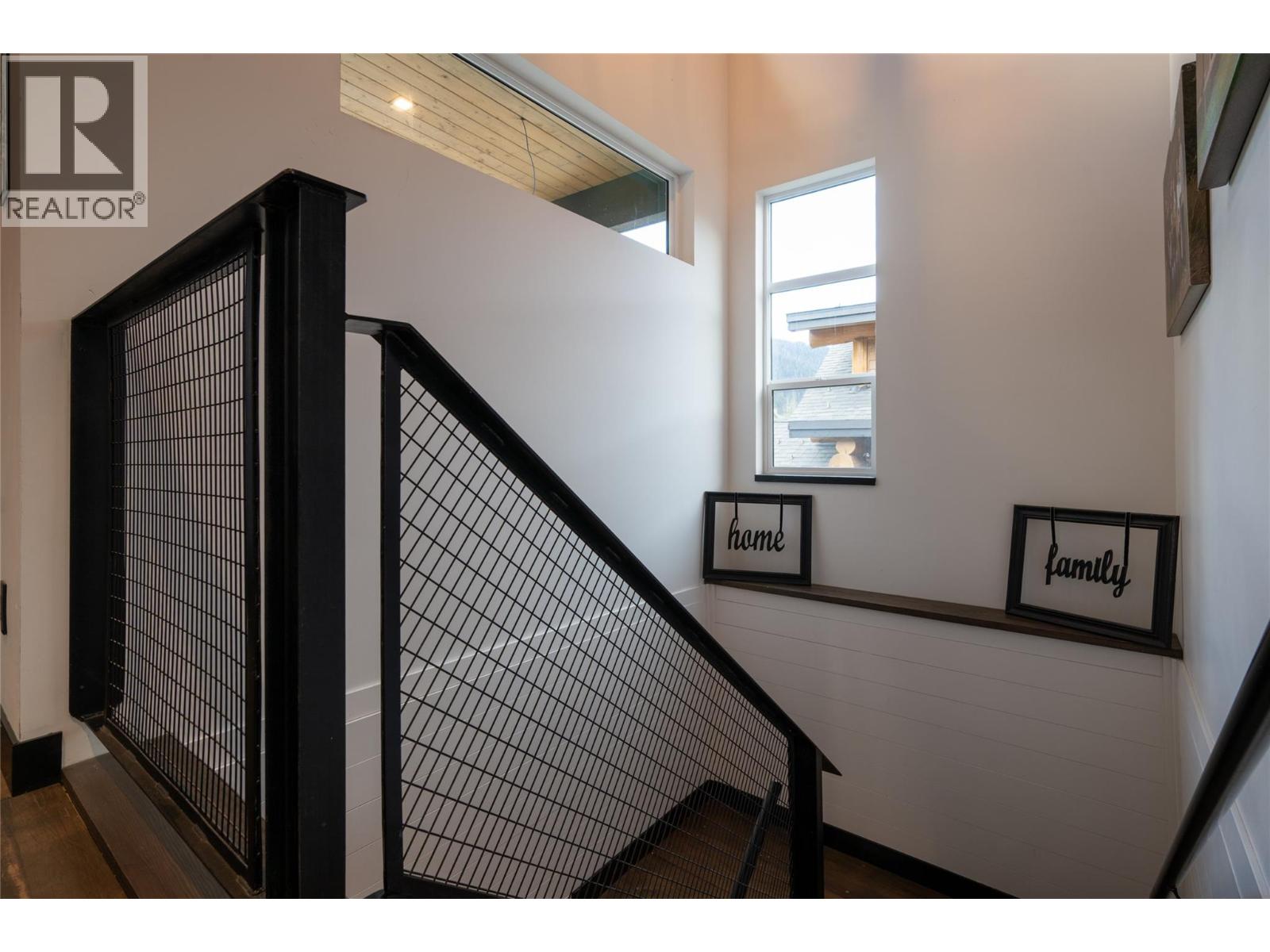 2418 FAIRWAYS Drive, Kamloops